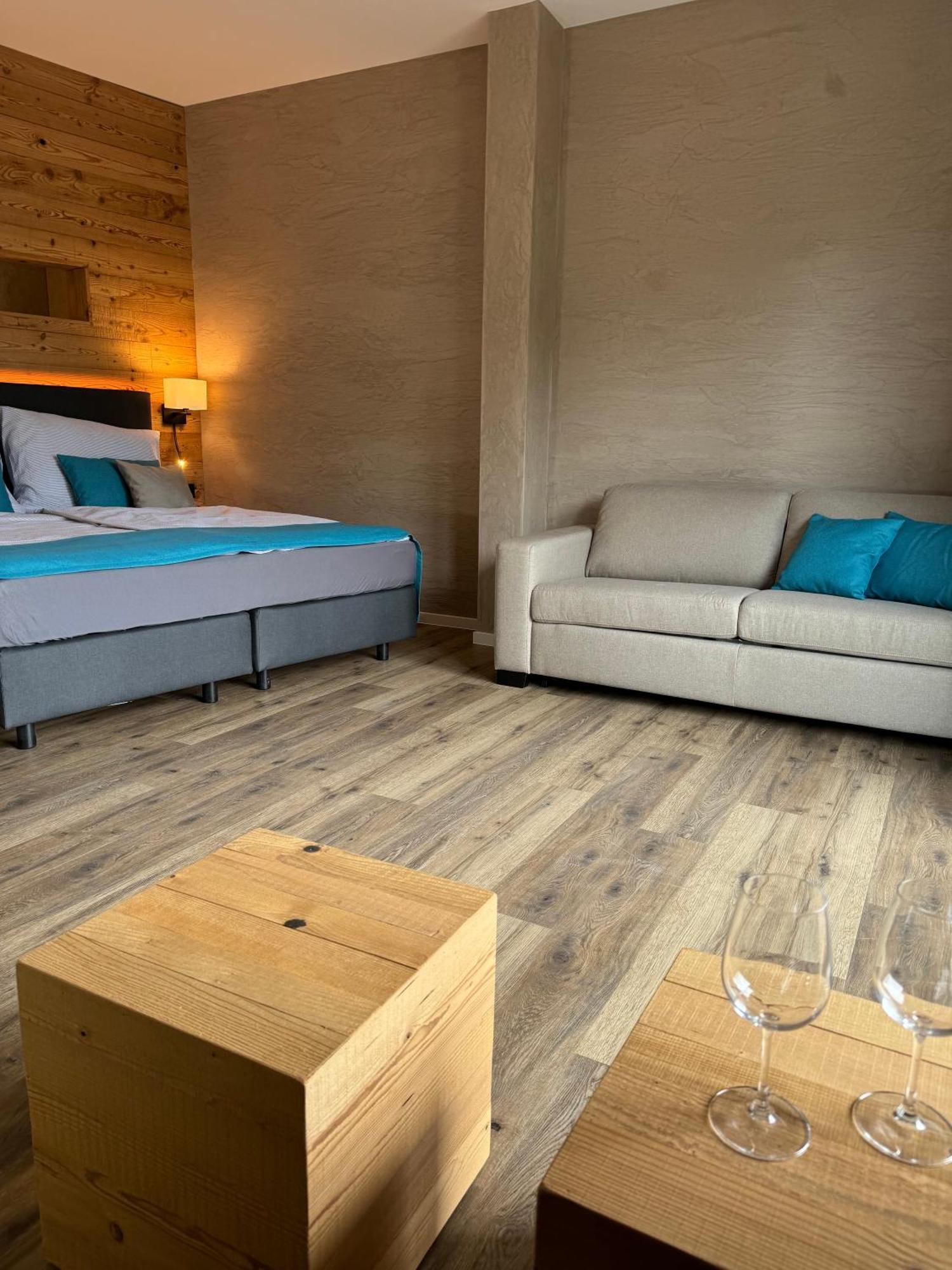 Veenland Hotel Haren Extérieur photo